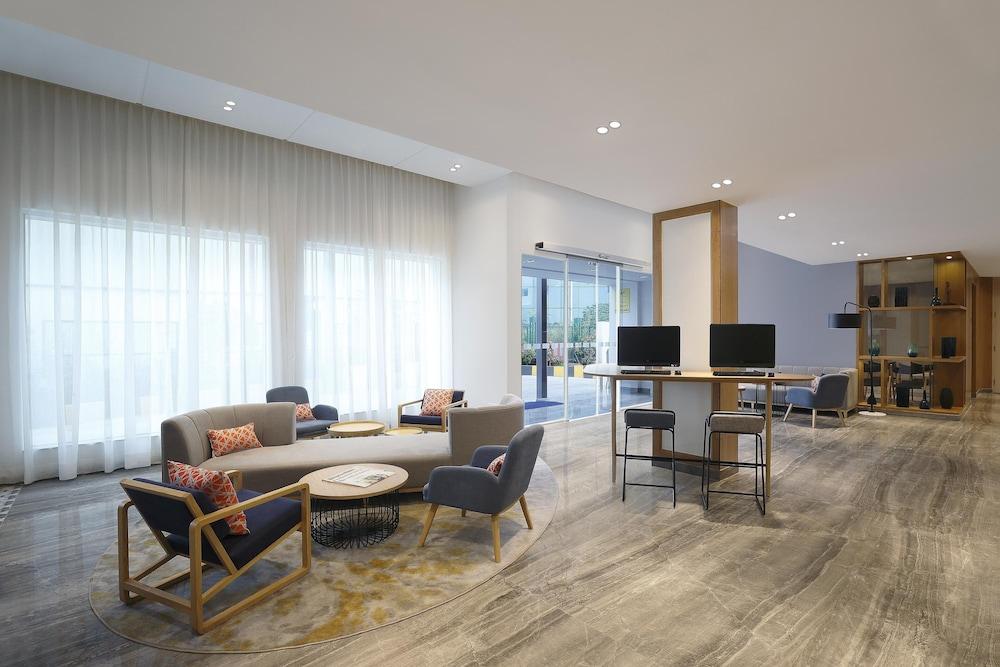Holiday Inn Express Bengaluru Whitefield Itpl By Ihg Exterior foto