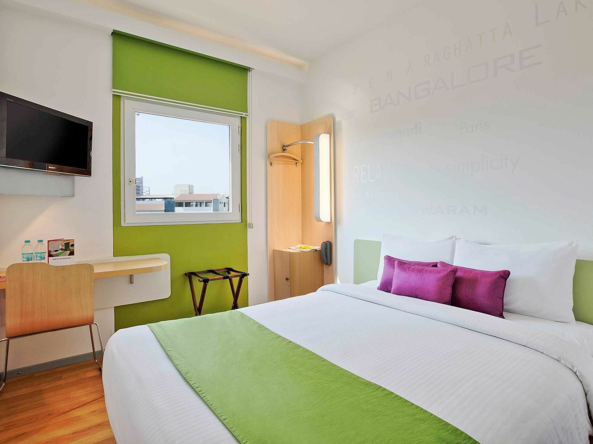 Holiday Inn Express Bengaluru Whitefield Itpl By Ihg Exterior foto
