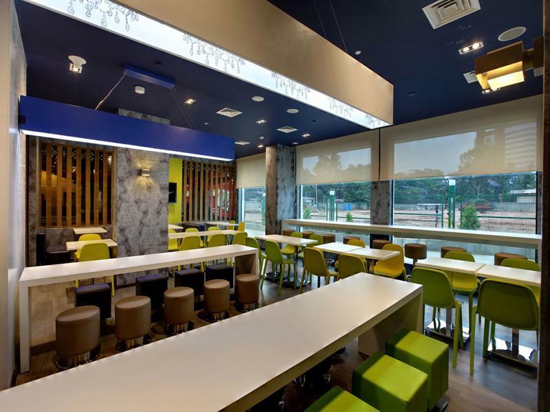 Holiday Inn Express Bengaluru Whitefield Itpl By Ihg Exterior foto